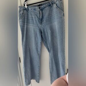 Kut From Kloth. Size 18. Wide leg. High rise “Meg”